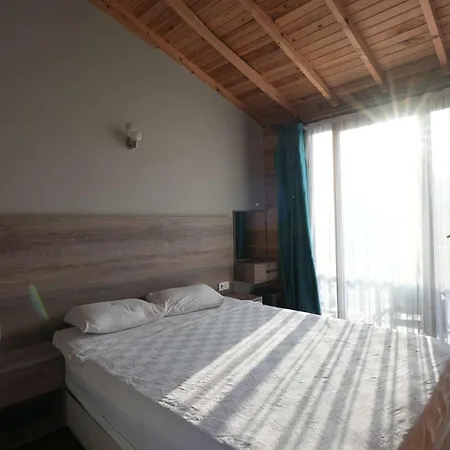 Mut B&B